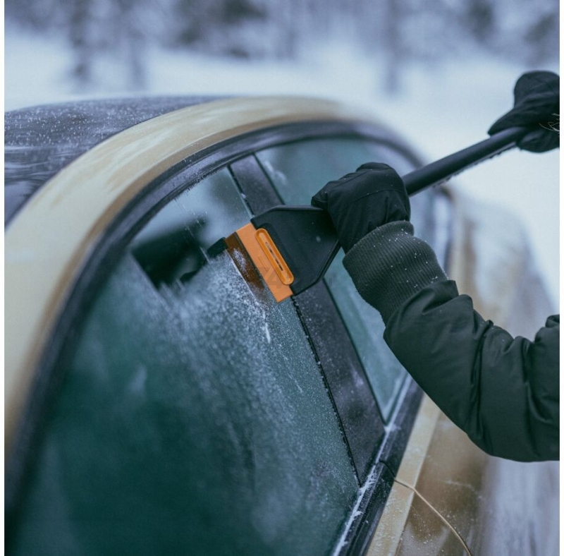 Щетка для снега со скребком FISKARS Solid 47 см (1078496) - Фото 12