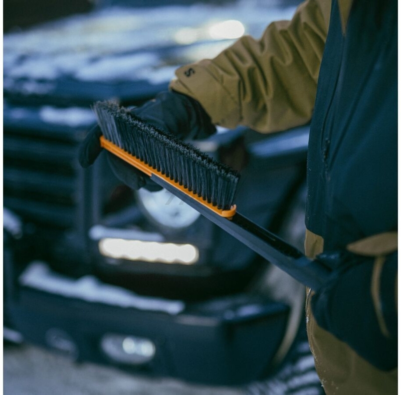 Щетка для снега со скребком телескопическая FISKARS X-series 96-121 см (1078492) - Фото 22
