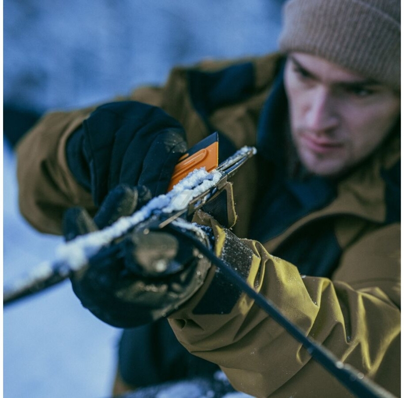 Щетка для снега со скребком телескопическая FISKARS X-series 96-121 см (1078492) - Фото 25