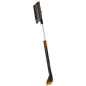 Щетка для снега со скребком телескопическая FISKARS X-series 96-121 см (1078492) - Фото 6