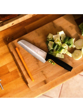 Нож поварской азиатский FISKARS Functional Form 16 см 