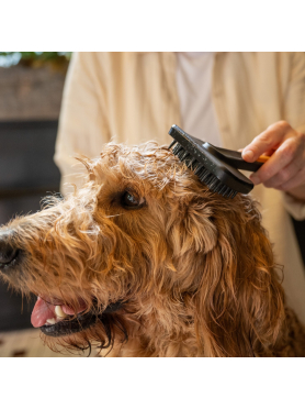 Щетка для шерсти силиконовая PET FISKARS 