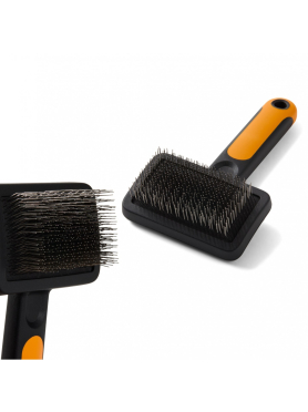 Щетка для шерсти PET FISKARS 